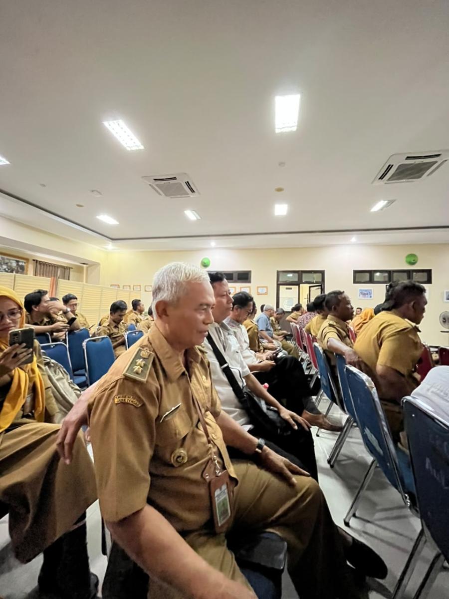 H.Sumono Kepala Desa Cipari Hadiri Undangan BPN Cilacap