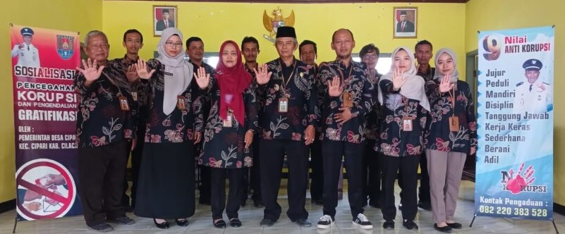 Kantor Desa Cipari